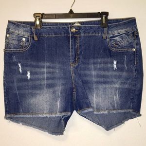 Almost Famous distressed denim cut-offs 20
